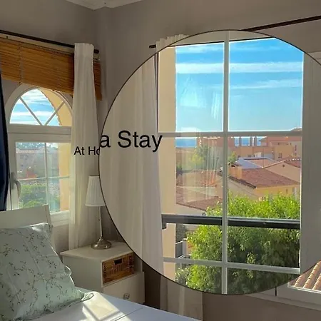 At In Malaga & Solo Travellers Ринкон-де-ла-Викториа