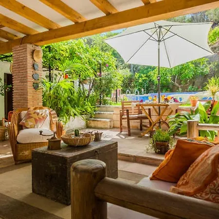 At In Malaga & Solo Travellers Bed & Breakfast