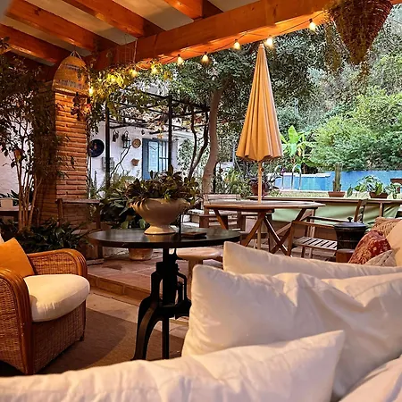At In Malaga & Solo Travellers 4* Rincón de la Victoria