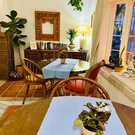 Bed & Breakfast At In Malaga & Solo Travellers