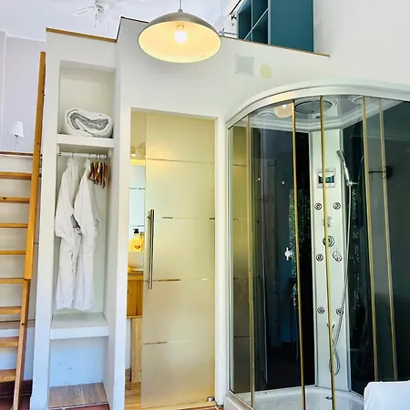 At In Malaga & Solo Travellers 4* Rincón de la Victoria