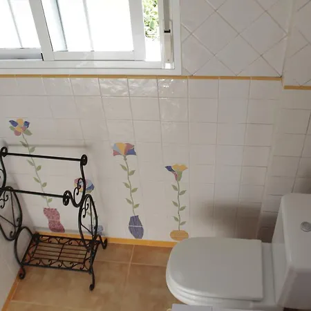 At In Malaga & Solo Travellers Bed & Breakfast