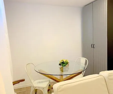 Couette-café At In Malaga & Solo Travellers Rincón de la Victoria